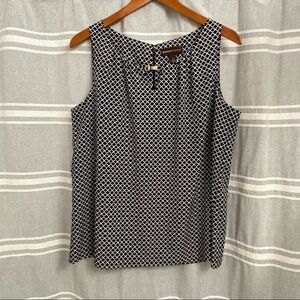 DANA BUCHMAN / Black & White Print Sleeveless Blouse Size L